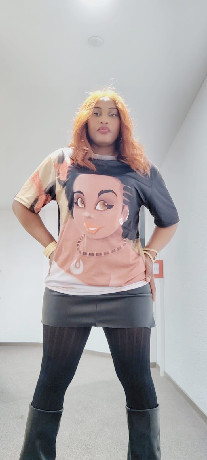 T-shirt Babette Motuka Kisanola 🪮, Unisexe, Manche Courte, Coupe Classique, Noir, S-XXL, Coupe Regular, Casual, Col Rond