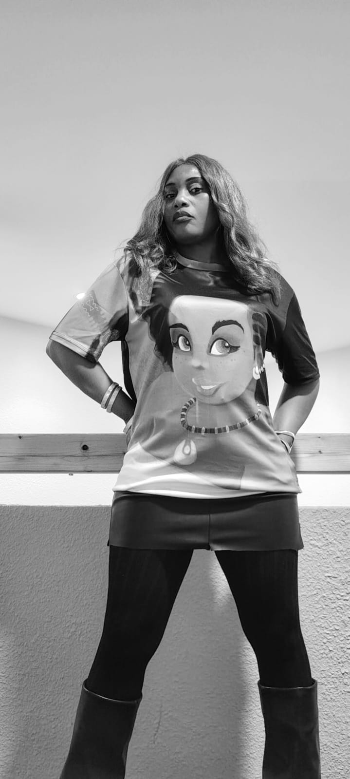T-shirt Babette Motuka Kisanola 🪮, Unisexe, Manche Courte, Coupe Classique, Noir, S-XXL, Coupe Regular, Casual, Col Rond